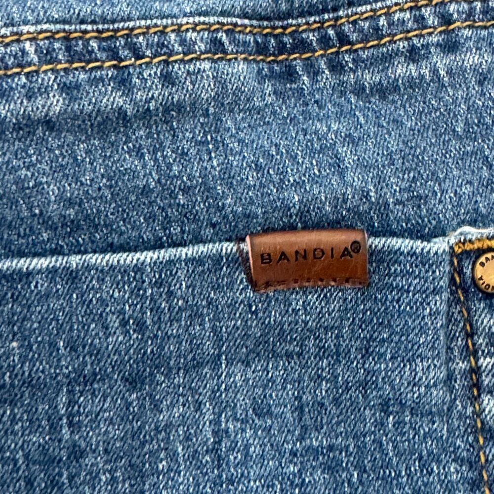Bandia Cuffed Maternity Jean Shorts - Women's size 10 - Picture 4 of 4